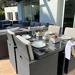 Casa Y Loft Minimalista, Jardín Y Parking Privado *