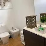 Villa Casa Y Loft Minimalista, Jardín Y Parking Privado Girona