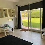 Casa Y Loft Minimalista, Jardín Y Parking Privado Villa *