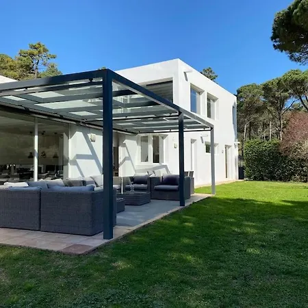 Casa Y Loft Minimalista, Jardín Y Parking Privado Girona