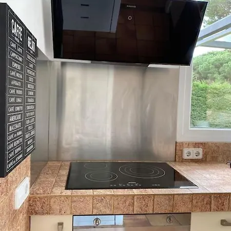 Casa Y Loft Minimalista, Jardin Y Parking Privado *