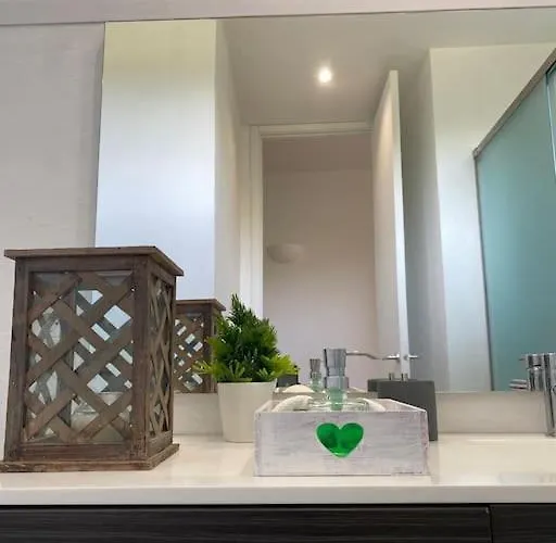 Casa Y Loft Minimalista, Jardin Y Parking Privado Βίλα Χιρόνα