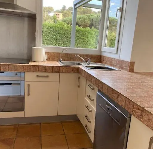 Villa Casa Y Loft Minimalista, Jardin Y Parking Privado