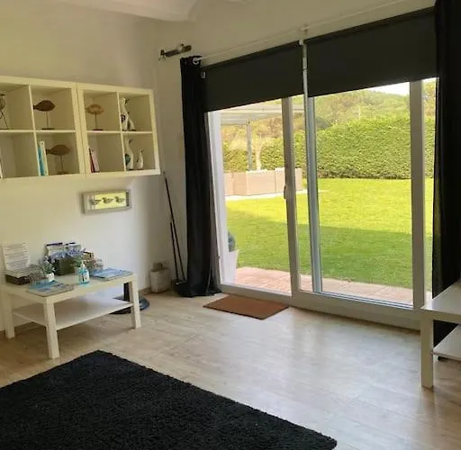 Casa Y Loft Minimalista, Jardin Y Parking Privado Villa *