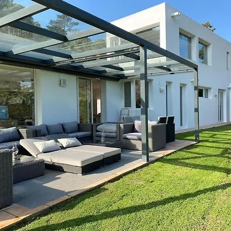 Casa Y Loft Minimalista, Jardin Y Parking Privado *