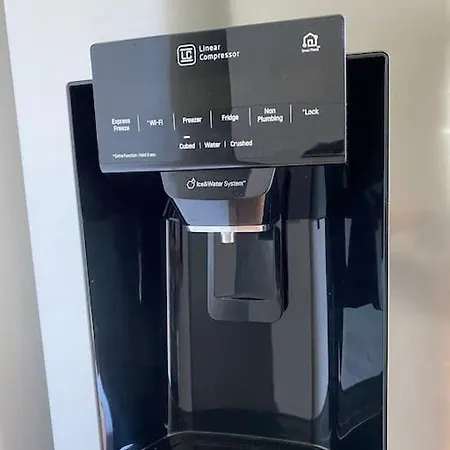 Casa Y Loft Minimalista, Jardin Y Parking Privado * Girona