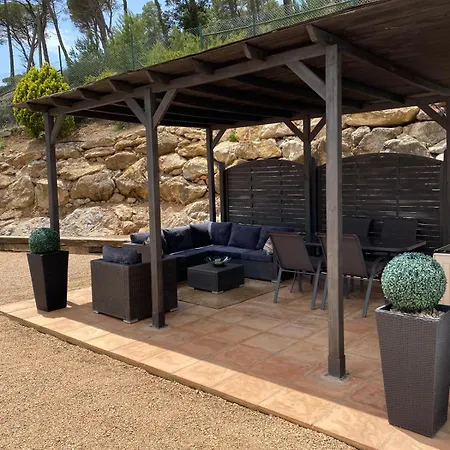 Casa Y Loft Minimalista, Jardin Y Parking Privado Villa