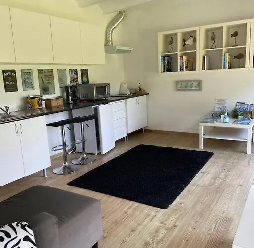 Casa Y Loft Minimalista, Jardin Y Parking Privado Girona